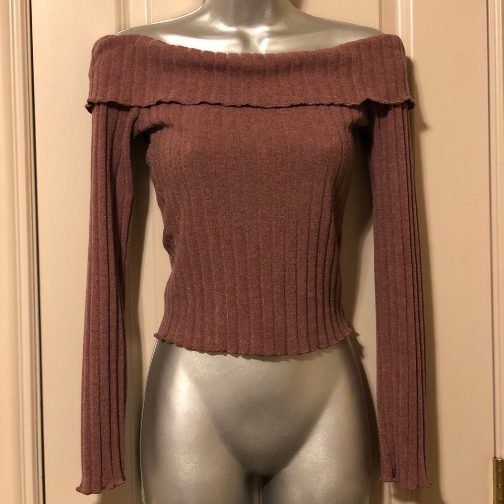 Shirt/ off shoulder pale pink